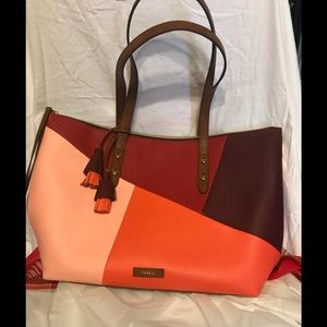 NWT Beautiful five toned fossil tote